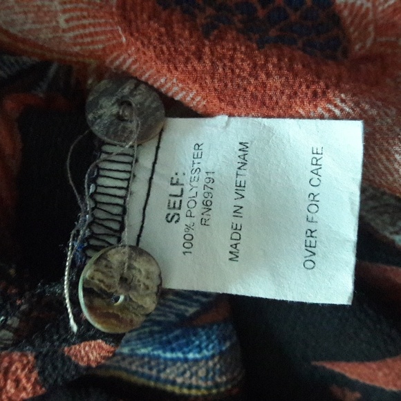 🎉2/15🎉 "Figueroa & flower" Woman's Top 1X - Picture 6 of 7